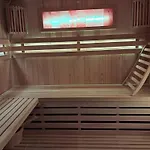 Szwajcarka Z Sauna I Jacuzzi Frühstückspension Bad Kudowa