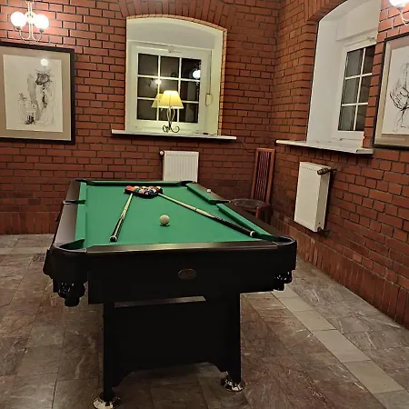 Panzió Szwajcarka Z Sauna I Jacuzzi 3*