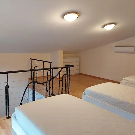 Panzió Szwajcarka Z Sauna I Jacuzzi