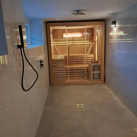 Panzió Szwajcarka Z Sauna I Jacuzzi