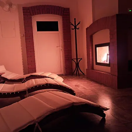 Szwajcarka Z Sauna I Jacuzzi Frühstückspension 3*