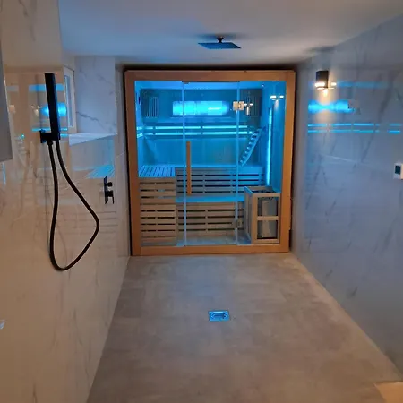 Szwajcarka Z Sauna I Jacuzzi Frühstückspension Bad Kudowa