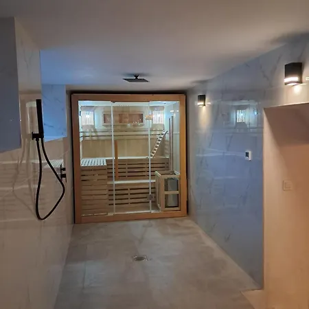 Szwajcarka Z Sauna I Jacuzzi * Bad Kudowa
