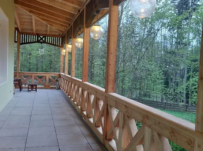 Szwajcarka Nocleg ze śniadaniem 3*